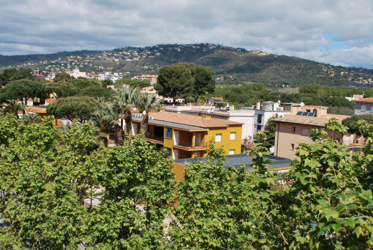 Apartamentos Les Palmeres Platja d'Aro Eksteriør billede